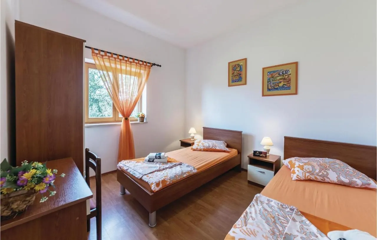 Nice Apartment In Medulin With House Sea View