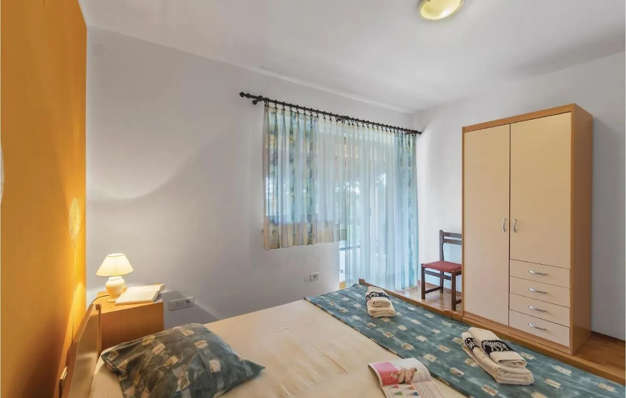Nice Apartment In Medulin With House Sea View