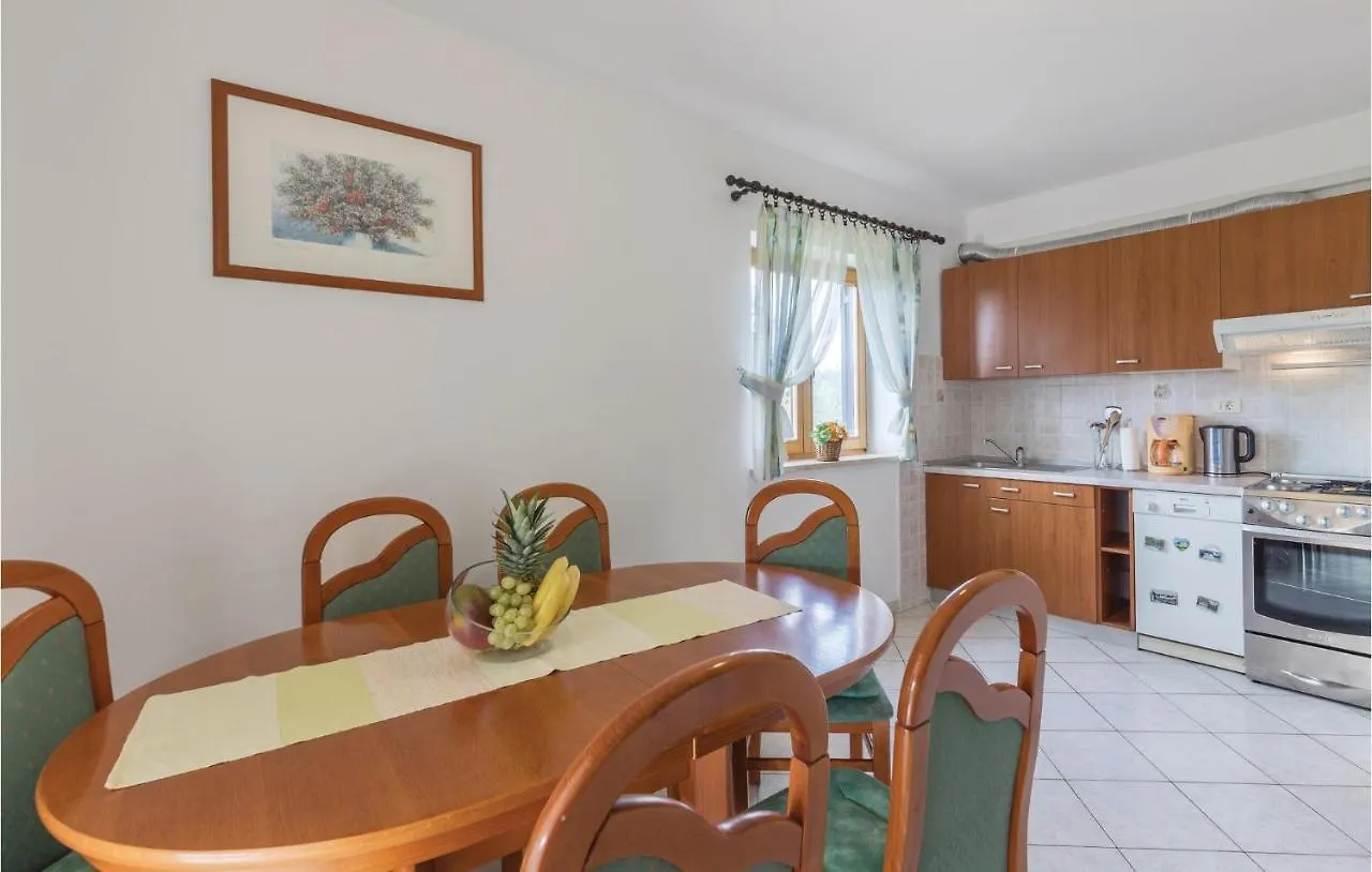 Nice Apartment In Medulin With House Sea View
