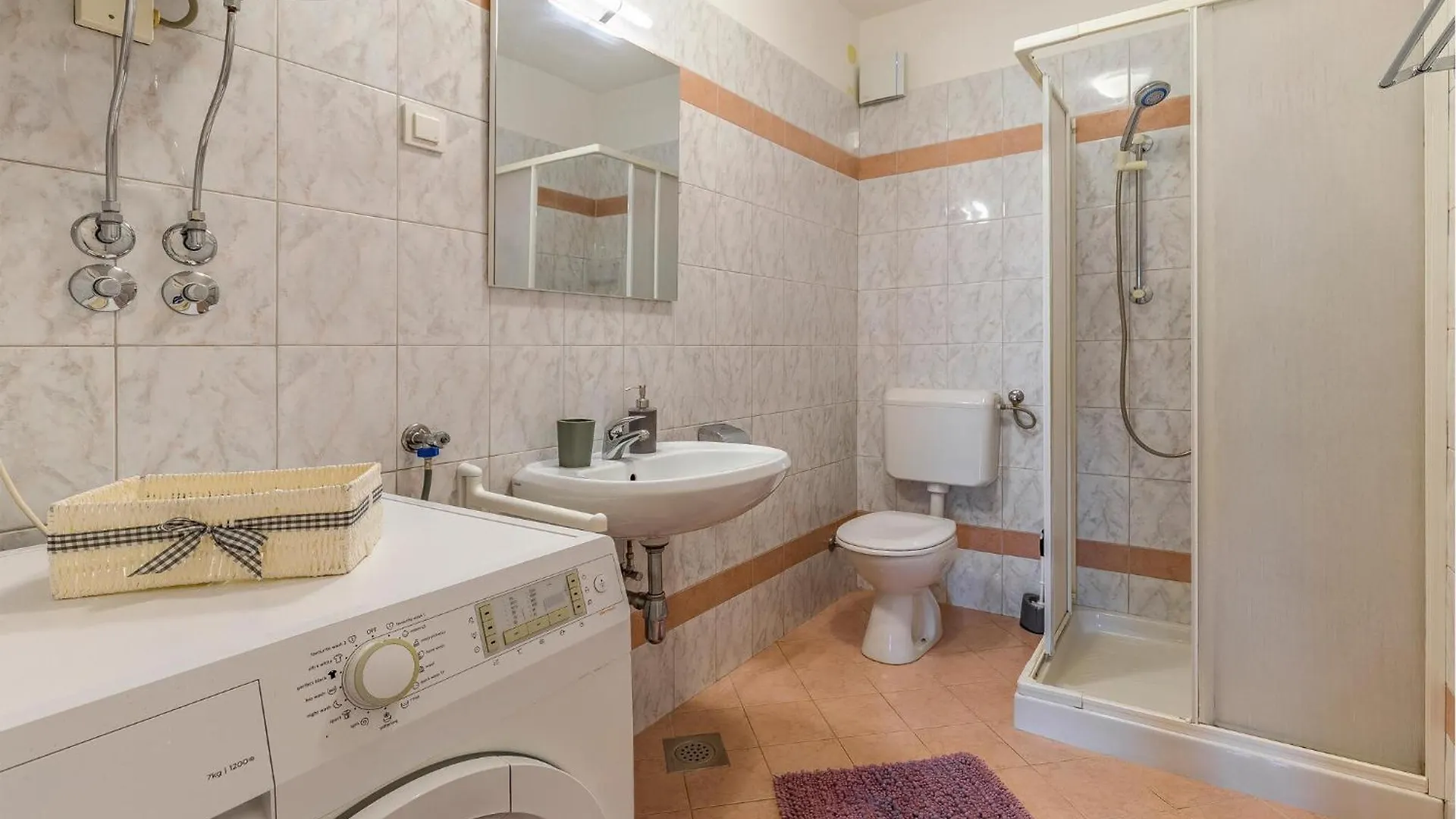Nice Apartment In Medulin With House Sea View