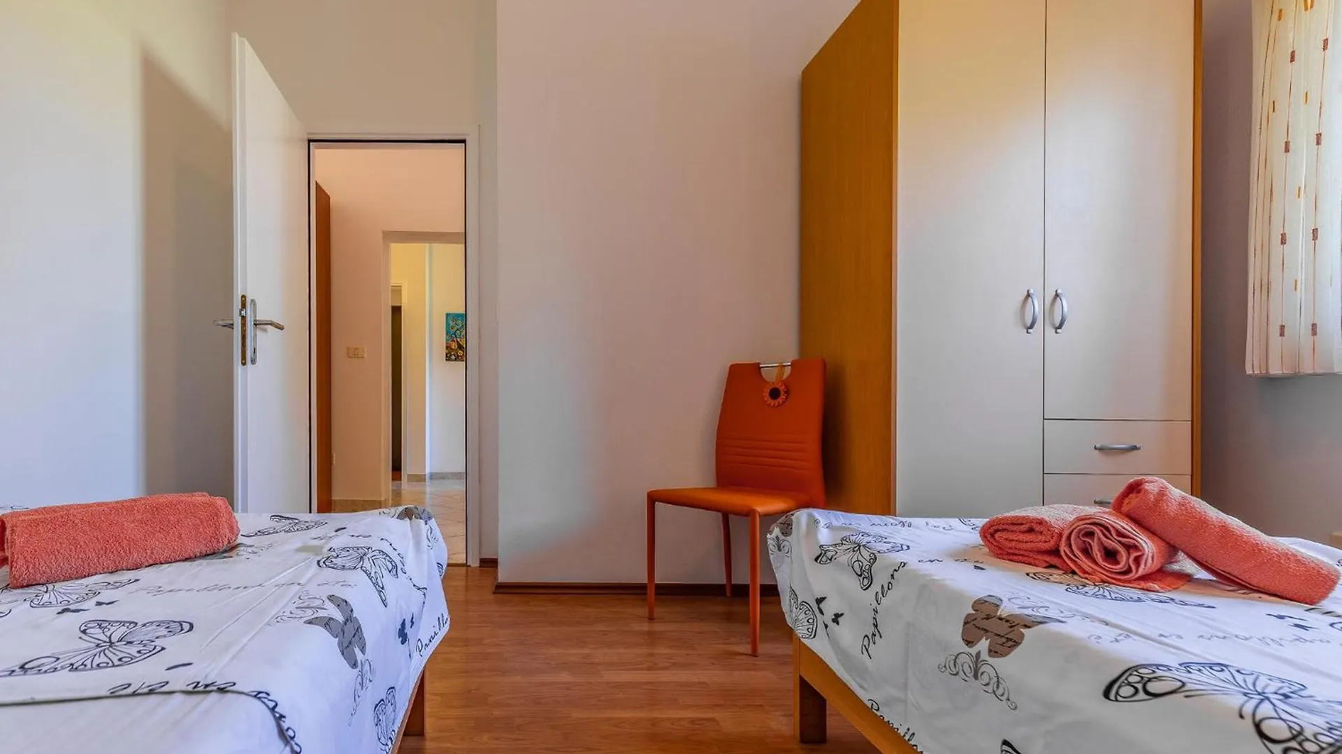 Nice Apartment In Medulin With House Sea View