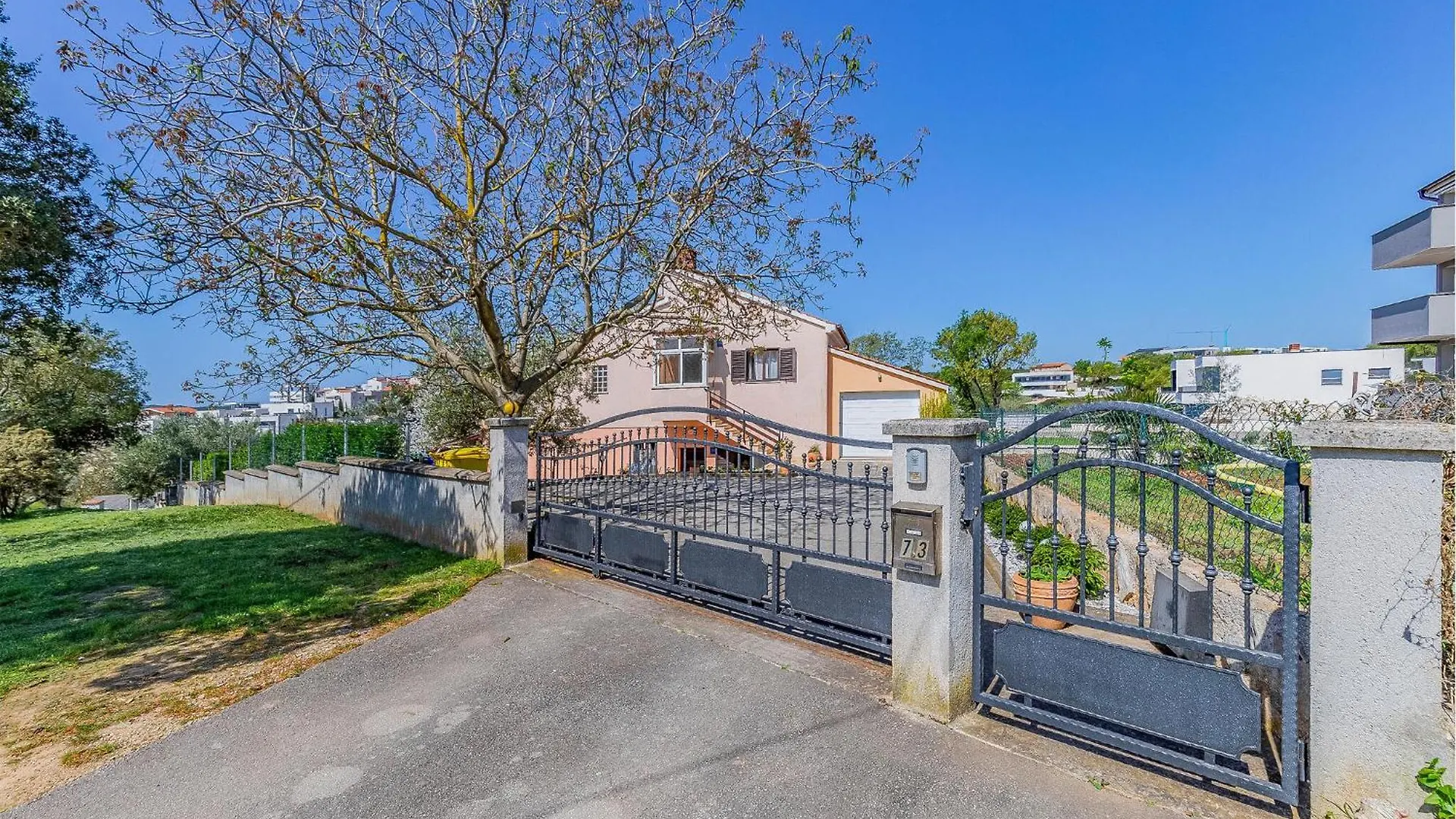 Nice Apartment In Medulin With House Sea View