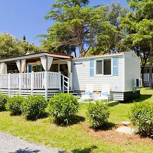 4* Village de vacances Quality Mobile Homes In Kazela