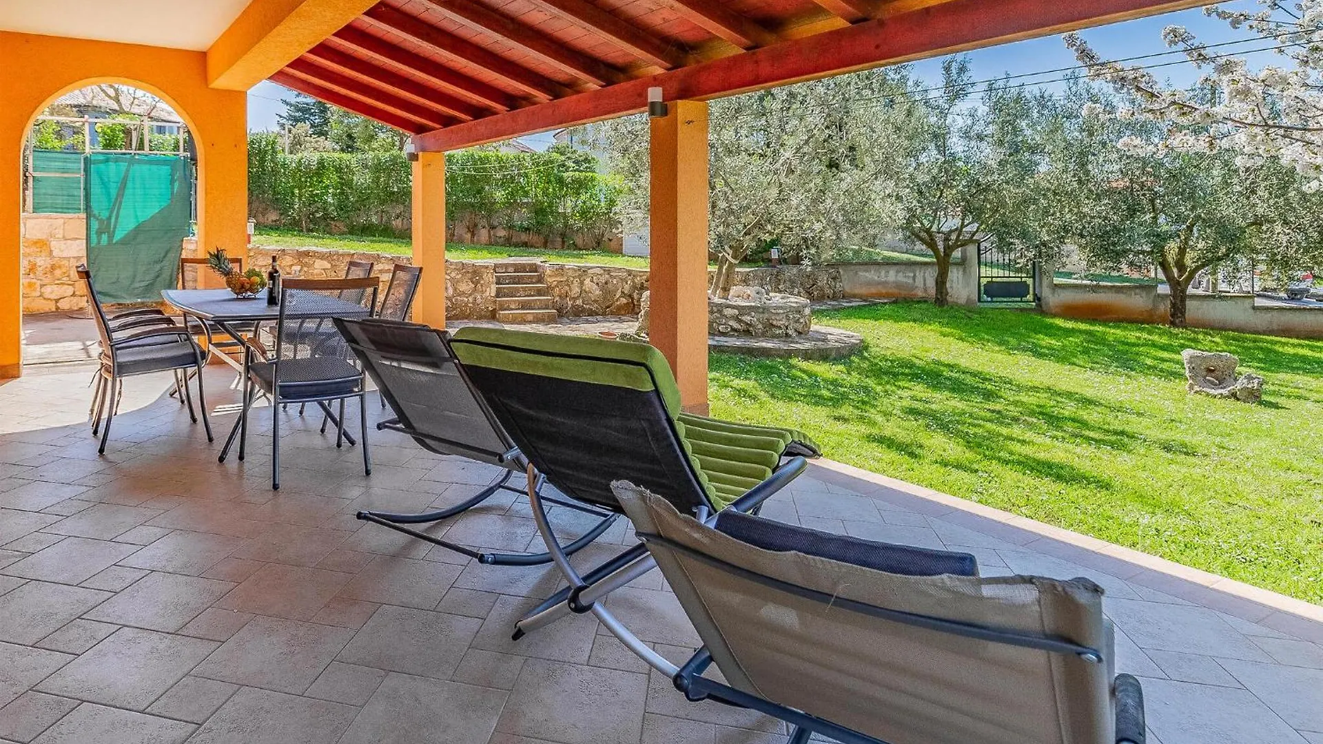 Nice Apartment In Medulin With House Sea View